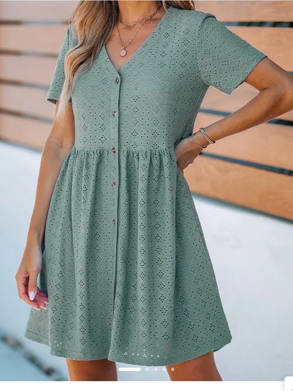 Cupshe Button-Front Eyelet V-Neck Dress in Sage Green Size Large